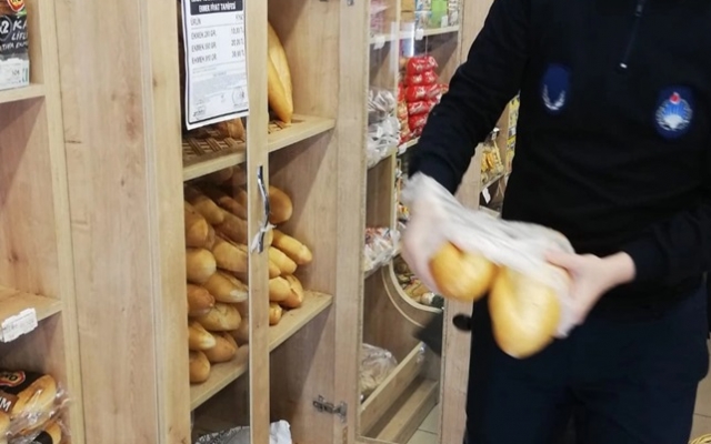 Serdivan zabıtadan market ve fırınlara denetim