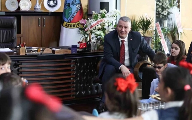 Serdivan Belediyesi Meclisi’nde söz hakkı çocukların