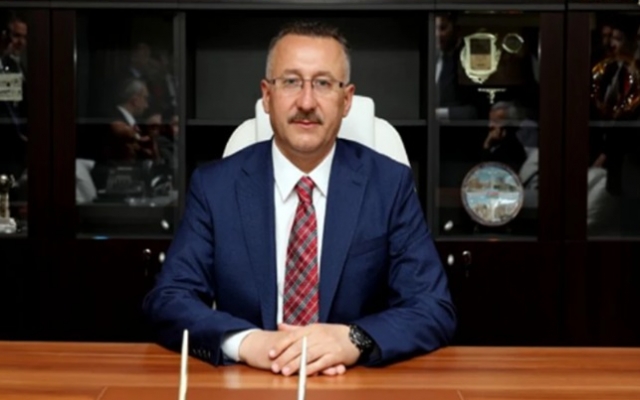 Mutlu Işıksu'dan başörtülü kadınlara yapılan sözlü hakarete kınama