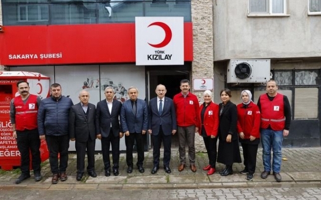 Vali Karadeniz’den Türk Kızılay Şubesine ziyaret