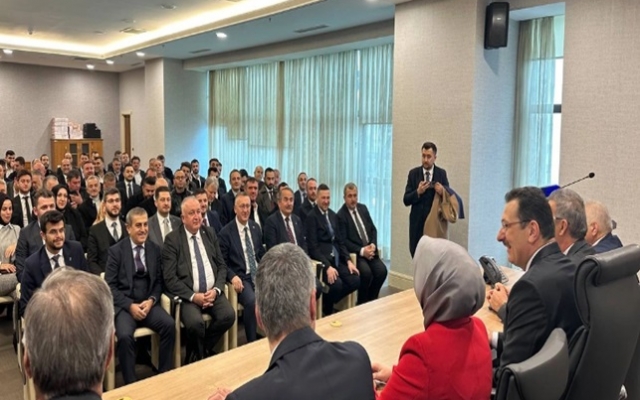 Aday tanıtım toplantısı öncesi AK Parti Sakarya heyeti bir araya geldi